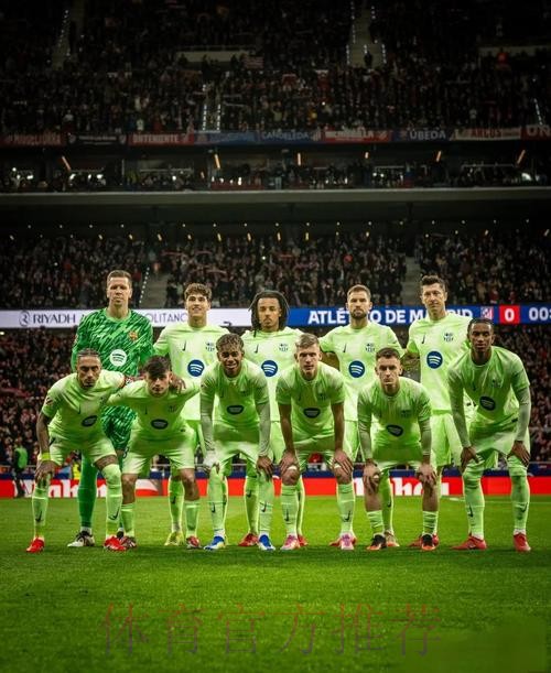 西甲-阿笑魔笛破门!本泽马2点 皇马4-0差巴萨8分 西甲-阿笑魔笛破门!本泽马2点 皇马4-0差巴萨8分